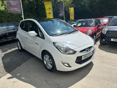 Used Hyundai ix20 Style 116 HP (85 kW) 2012 White Hatchback