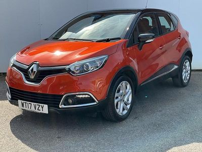 Used Renault Captur Dynamique 90 HP (66 kW) 2017 Orange/black SUV