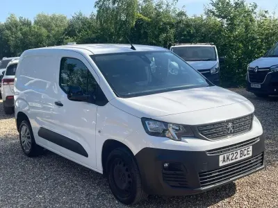 Used Peugeot Partner Premium 2022 White MPV