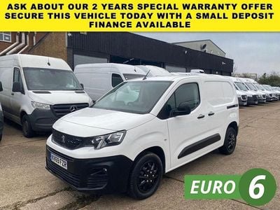 White Used 2020 Peugeot Partner MPV | £9,289 (Good price)