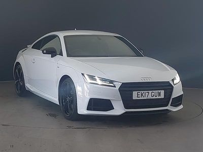 Begagnad Audi TT Black Edition 180 HK (132 kW) 2017 Vit Sportkupé