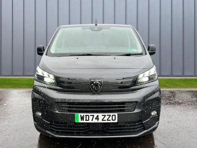 Used Peugeot e-Traveller Active 98 kW (134 HP) 2025 Grey MPV