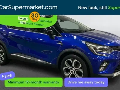 Używany Renault Captur Techno 143 KM (105 kW) 2023 Niebieski SUV