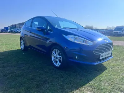 Used Ford Fiesta Zetec 82 HP (60 kW) 2016 Blue Hatchback