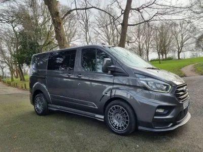 Usado Ford Transit Custom Limited 185 HP (136 kW) 2022 Cinzento Van