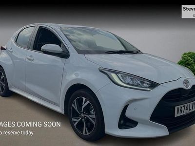 Used Toyota Yaris Hybrid Design 2024 White Hatchback