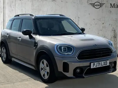 Używany Mini Cooper Countryman Classic 136 KM (100 kW) 2021 Szary SUV