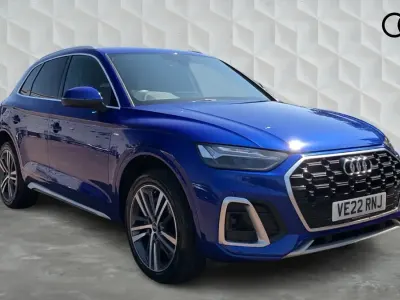 Used Audi Q5 S-Line 261 HP (191 kW) 2022 Ultra blue SUV