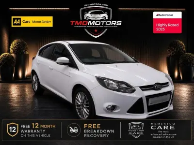 Gebraucht Ford Focus Zetec 115 PS (84 kW) 2013 Weiß Kleinwagen
