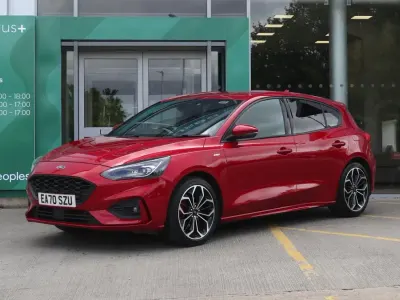 Used Ford Focus ST-Line X 2020 Red Hatchback