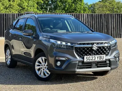 Usado Suzuki SX4 S-Cross 2023 Gris SUV