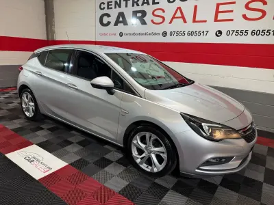 Used Vauxhall Astra SRi 150 HP (110 kW) 2018 Silver Hatchback
