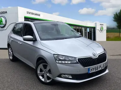 Used Skoda Fabia 81 HP (59 kW) 2018 Brilliant silver metallic Hatchback