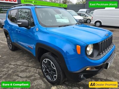 used Jeep Renegade 2.0 M-JET TRAILHAWK 5d 168 BHP IN STUNNING BLUE WITH 70,500 MILES AND A FULL SERVICE HISTORY , 3 OWN