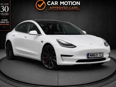 Used Tesla Model 3 Performance 82 kW (112 HP) 2019 White Sedan