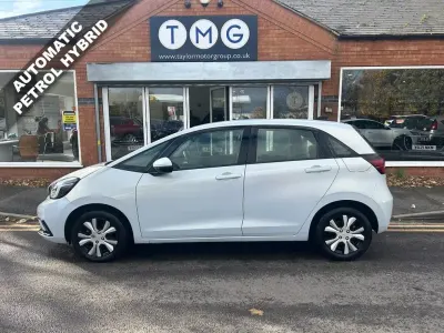 Used Honda Jazz Hybrid 109 HP (80 kW) 2021 White Hatchback