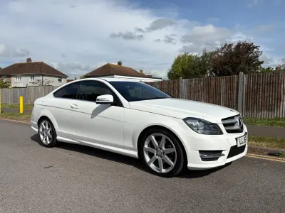 Usado Mercedes C220 Sport Edition 2015 Branco Coupé