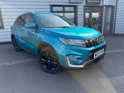 Käytetty Suzuki Vitara SZ-T 129 HP (94 kW) 2024 Turkoosi Katumaasturi