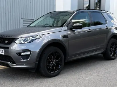 Used Land Rover Discovery 5