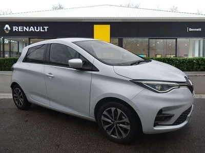 White Used 2022 Renault Zoe GT-Line Hatchback | £10,482 (Fair price)