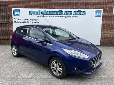 Używany Ford Fiesta Zetec 82 KM (60 kW) 2017 Niebieski Hatchback