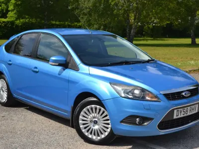 Gebraucht Ford Focus Titanium 136 PS (100 kW) 2008 Blau Kleinwagen