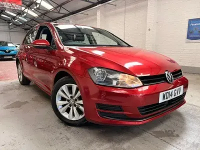 Begagnad VW Golf VII SE 150 HK (110 kW) 2014 Röd Halvkombi