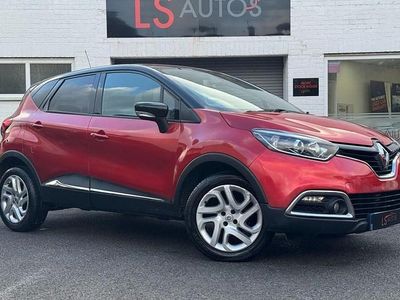 Red/black Used 2016 Renault Captur Dynamique SUV | £5,995 (Fair price)
