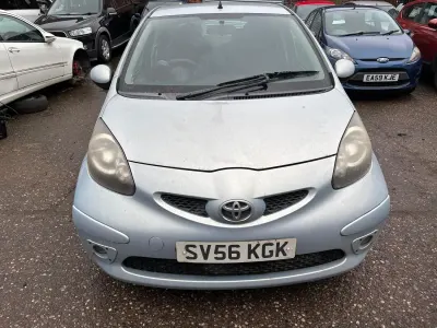Usado Toyota Aygo Sport 67 HP (49 kW) 2006 Azul Citadino