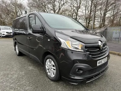 Begagnad Renault Trafic 2017 Svart Minibuss