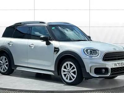 Usado Mini Cooper Sport 136 HP (100 kW) 2020 Citadino