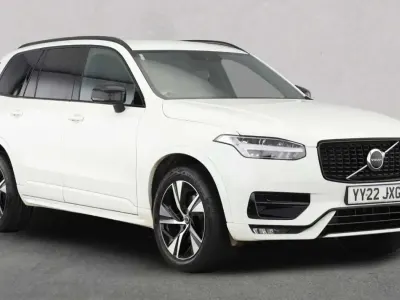 Used Volvo XC90 R-Design 235 HP (172 kW) 2022 White SUV