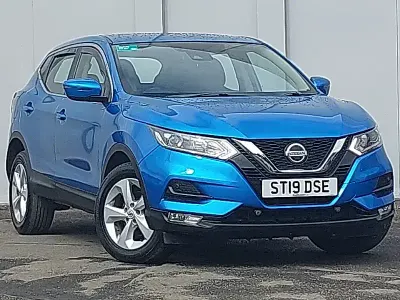 Used Nissan Qashqai Acenta Premium 115 HP (84 kW) 2019 Blue SUV