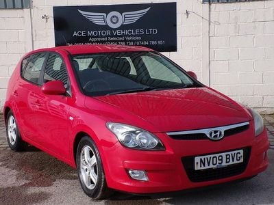 Red Used 2009 Hyundai i30 Comfort Hatchback | £1,499 (Fair price)