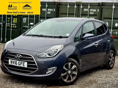 Used Hyundai ix20 Premium 125 HP (91 kW) 2016 Grey Hatchback