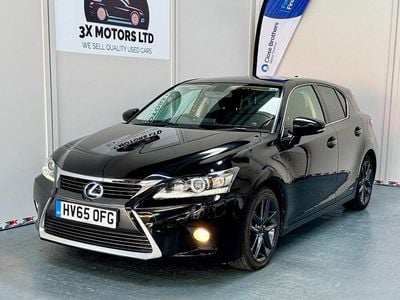 Lexus CT200h