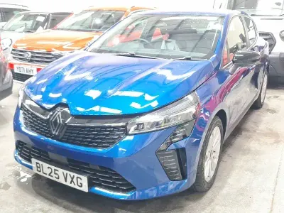 Used Renault Clio Evolution 143 HP (105 kW) 2025 Blue Hatchback