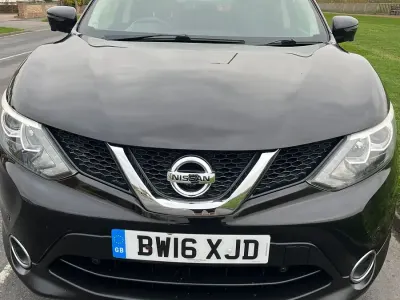 Used Nissan Qashqai N-Connecta 115 HP (84 kW) 2016 Black SUV