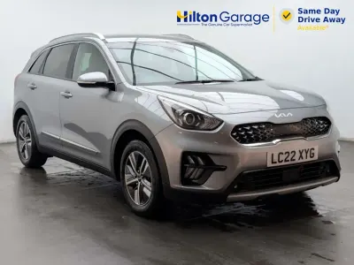 Używany Kia Niro 139 KM (102 kW) 2022 Szary SUV