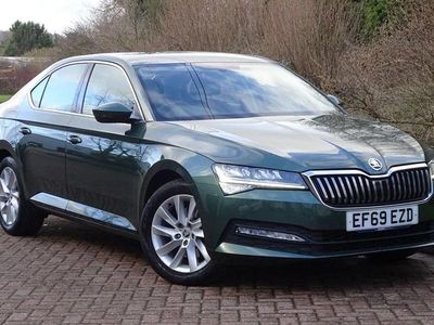 Green Used 2020 Skoda Superb SE Hatchback | £15,490 (Fair price)
