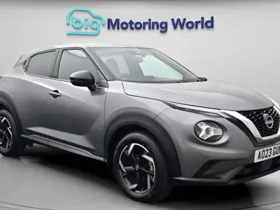 Used Nissan Juke N-Connecta 114 HP (83 kW) 2023 Grey SUV