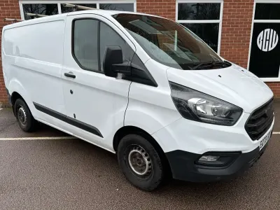 Usado Ford Transit Custom 105 HP (77 kW) 2020 Branco Van