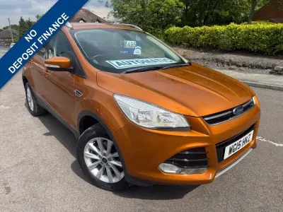 Używany Ford Kuga Titanium 180 KM (132 kW) 2015 Pomarańczowy SUV