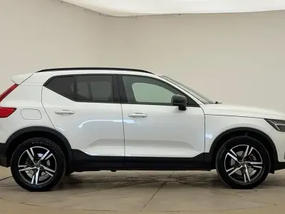 Used Volvo XC40 Plus 194 HP (142 kW) 2023 White SUV