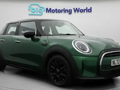 Used Mini Cooper Classic 136 HP (100 kW) 2022 Green Hatchback