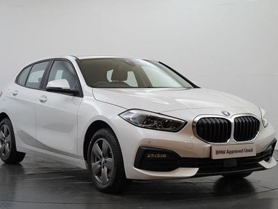 Used BMW 118 Sport Line 134 HP (98 kW) 2023 White Hatchback