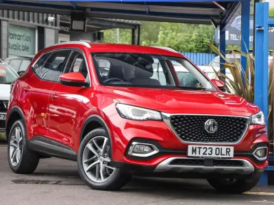 Usado MG HS Excite 162 HP (119 kW) 2023 Vermelho SUV