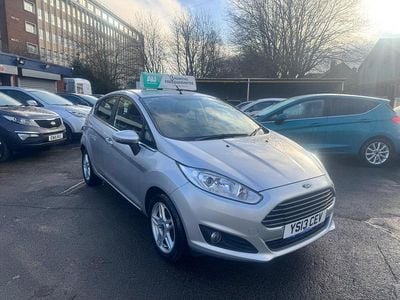Used Ford Fiesta Zetec 105 HP (77 kW) 2013 Silver Hatchback