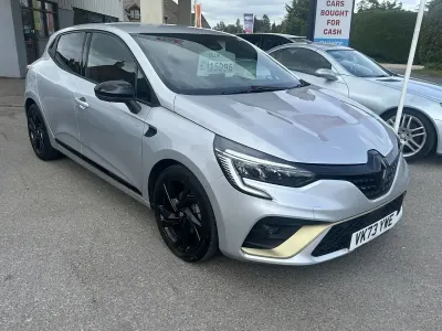 Used Renault Clio Engineered 140 HP (102 kW) 2023 Silver Hatchback