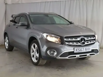 Usado Mercedes GLA200 2017 Cinzento SUV